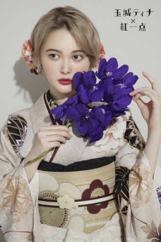 玉城ティナ×紅一点 KI-442