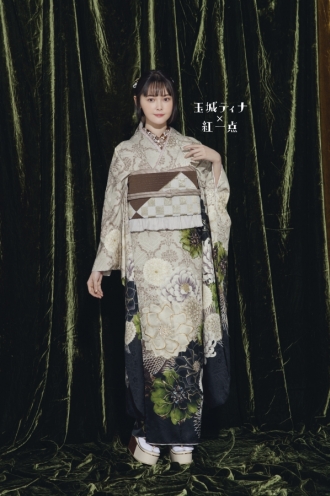 玉城ティナ×紅一点 KI-521