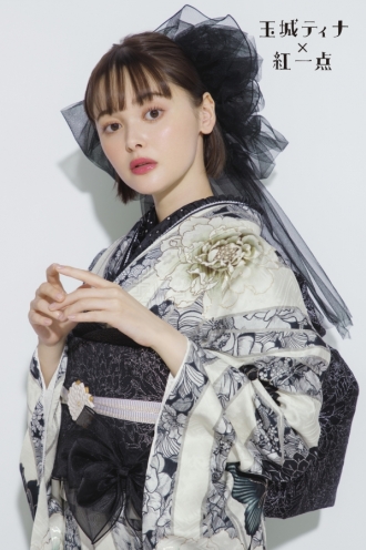 玉城ティナ×紅一点 KI-561