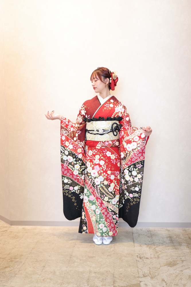 振袖　ふりふ　玉姫　 ブラック 成人式 卒業式 前撮り 楽天市場】【レンタル】振袖【F3702】玉姫公式 ふりふ 成人式